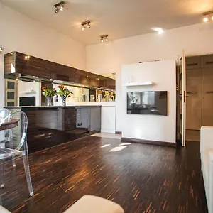 Powisle Apartment