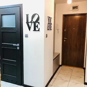 Apartament Chłodna, Warszawa